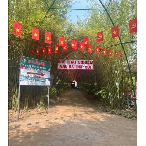 Nhớ Khói Lam Chiều - Trải Nghiệm Nấu Ăn Bếp Củi Tại Khu Du Lịch Văn Hoá Phương Nam