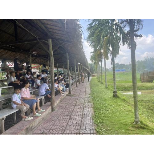 Một Ngày Làm Nông Dân Của Du Khách Tại Khu Du Lịch Văn Hoá Phương Nam